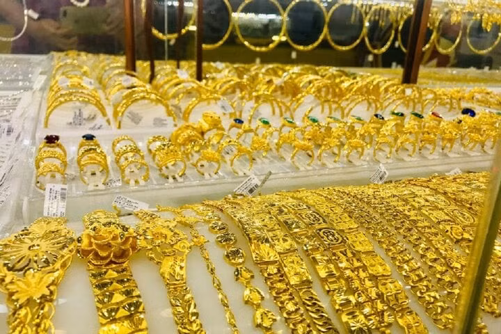 Vàng trong nước tăng cao nhất là 250.000 đồng/lượng (Ảnh minh hoạ).