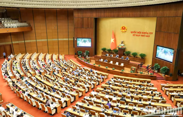 Quang cảnh phiên họp của Quốc hội sáng 30/10. (Ảnh: DUY LINH)