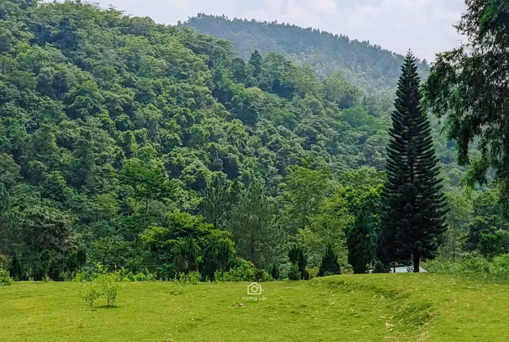 Lương Sơn và thị trấn Kỳ Sơn là nơi phù hợp để du khách có chuyến dã ngoại vào những ngày cuối tuần hoặc các dịp Lễ. Ảnh: Vương Lộc