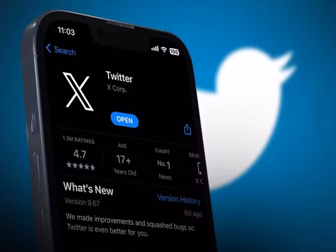Ứng dụng X hiển thị trên một smartphone. Ảnh: Social Samosa