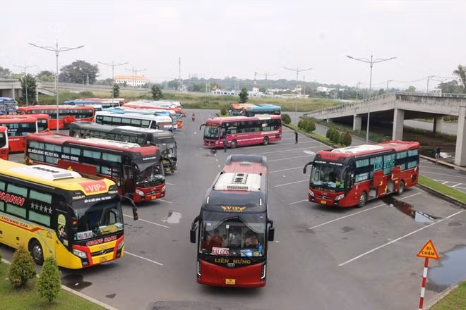 Bến xe Miền Đông mới sẵn sàng tăng cường thêm 100 xe khách đi từ bến xe này về thành phố Đà Lạt. Ảnh: Chân Phúc