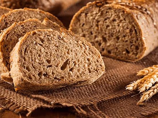 Bánh mì nguyên cám không ảnh hưởng đến chế độ ăn kiêng giảm cân cân bằng và lành mạnh.