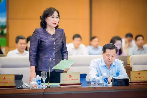 Thong doc: Xu ly ngan hang yeu kem da kho, nay con kho hon hinh anh 1