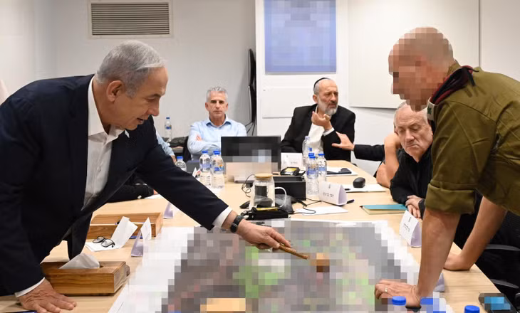 Thủ tướng Israel Benjamin Netanyahu họp với các quan chức quốc phòng và an ninh cấp cao về chiến dịch trên bộ vào Gaza. Ảnh: timesofisrael.com