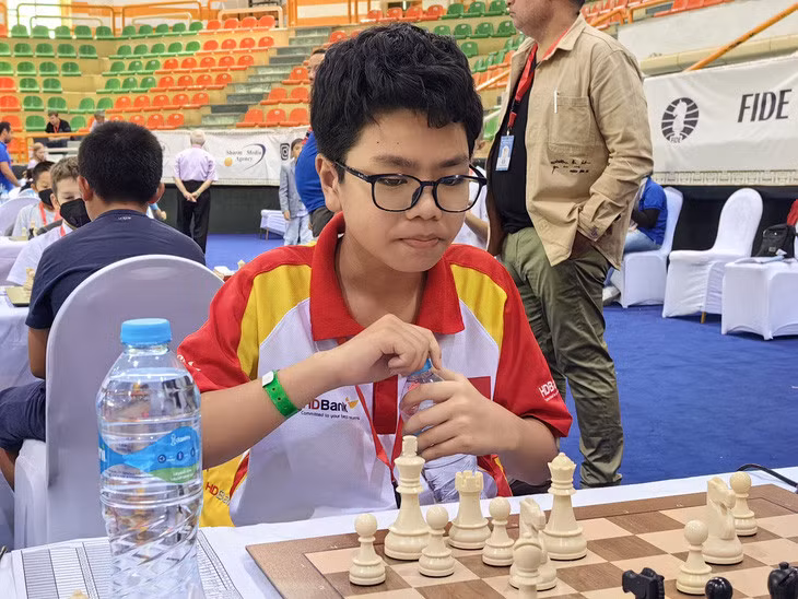 Kỳ thủ cờ vua Đầu Khương Duy vô địch U12 thế giới 2023 - Ảnh: FIDE