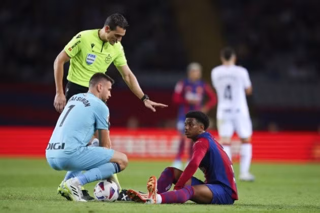 Xavi sẽ xoay tua đội hình trước El Clasico.