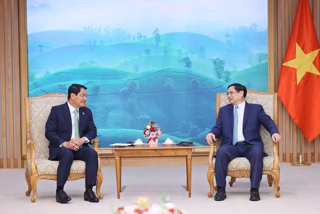 Thủ tướng đề nghị hai Thủ đô cùng các cơ quan, địa phương liên quan tập trung, quyết tâm thúc đẩy việc kết nối giữa Thủ đô Vientiane và Thủ đô Hà Nội - Ảnh: VGP/Nhật Bắc