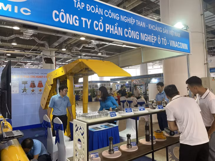 Công ty CP Công nghiệp ô tô - Vinacomin triển lãm, giới thiệu công nghệ trong sự kiện “Kết nối công nghệ, đổi mới sáng tạo Việt Nam năm 2023”.