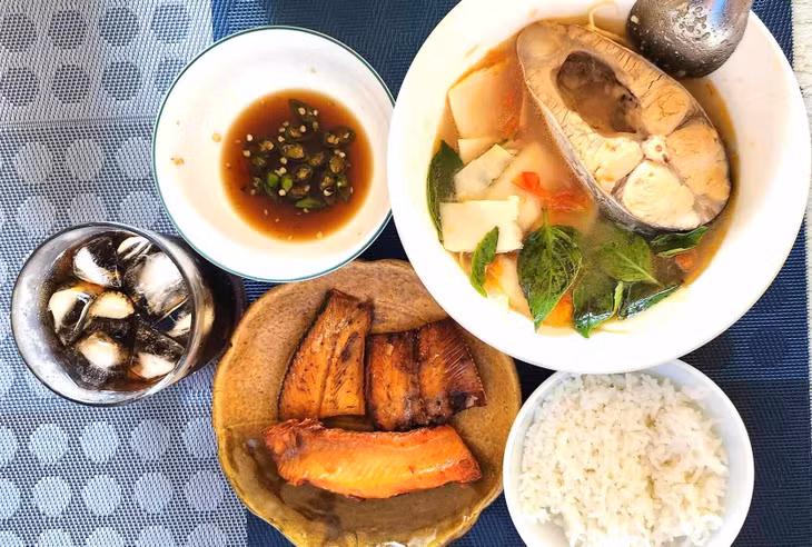 Bữa cơm do anh Đăng Anh nấu luôn rất đậm vị so với khi vợ vào bếp. Ảnh minh hoạ: GL.