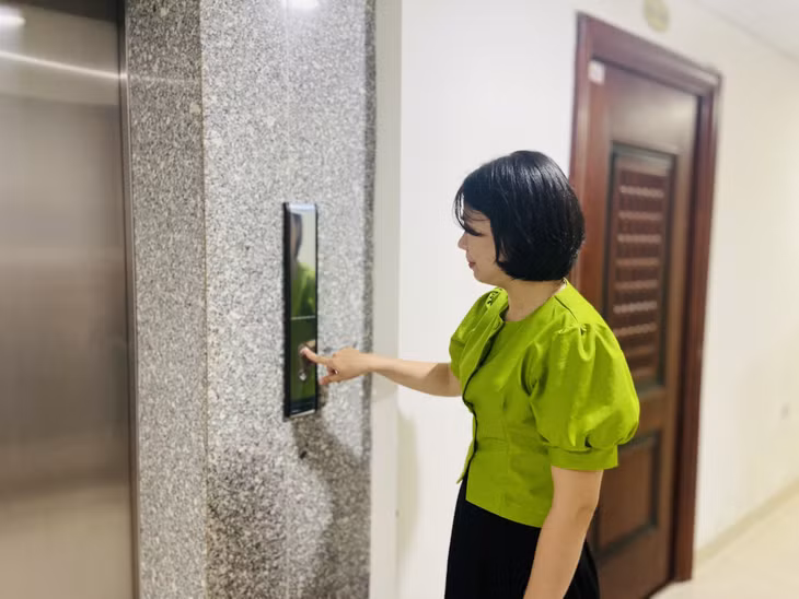 Đây là 1 trong 2 thang máy thuộc tài sản riêng của chủ đầu tư mà người dân không được sử dụng nhưng vẫn phải đóng tiền mua bảo hiểm cháy nổ.