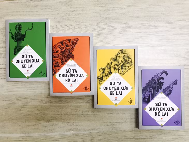 Bộ sách Sử ta chuyện xưa kể lại gồm 4 tập. Ảnh: L.Z