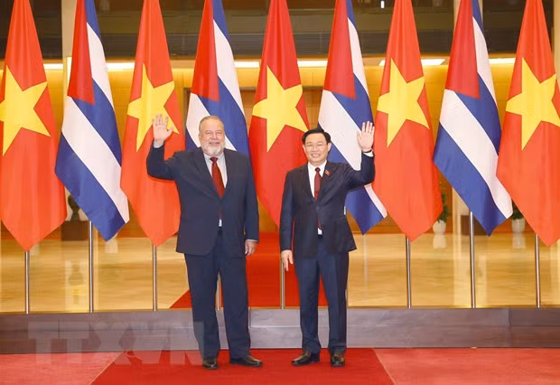 Chu tich Quoc hoi hoi kien Thu tuong Cuba Manuel Marrero Cruz hinh anh 2