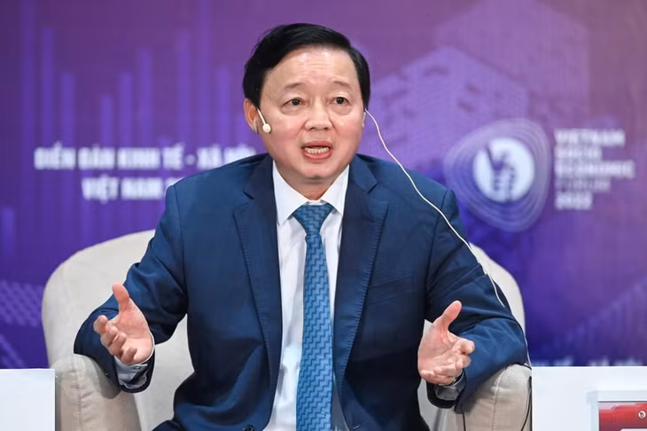Bộ trưởng Tài nguyên và Môi trường Trần Hồng Hà phát biểu ý kiến tại Phiên hội thảo.