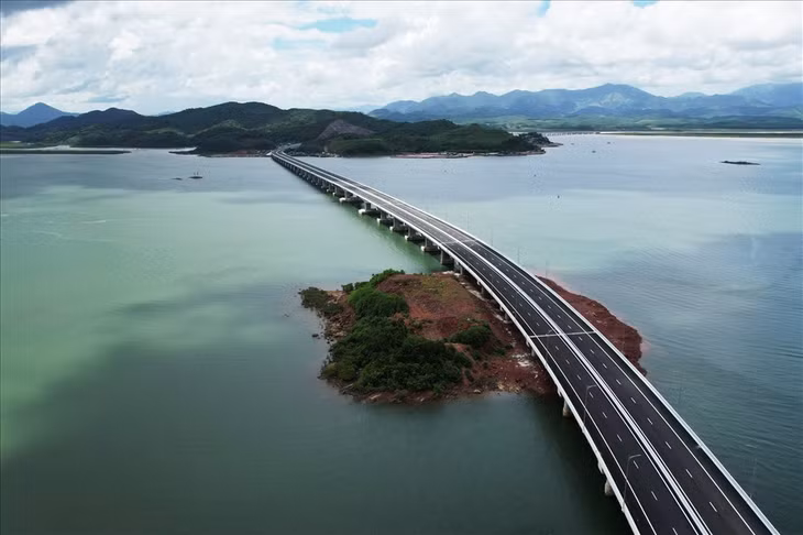 Cao tốc Vân Đồn-Móng Cái khánh thành vào ngày 1/9/2022.