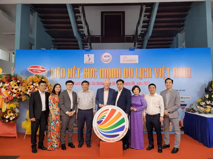 Đoàn công tác Quảng Ninh tham dự sự kiện “Liên kết - sức mạnh du lịch Việt Nam 2022” tại TP Hồ Chí Minh.