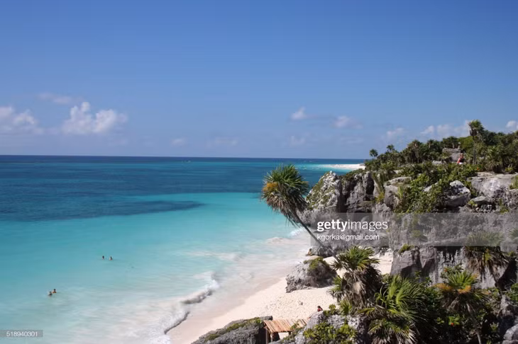 Năm 2016, Playa Paraiso được Traveller's Choice bình chọn là bãi biển đẹp thứ ba trên thế giới.