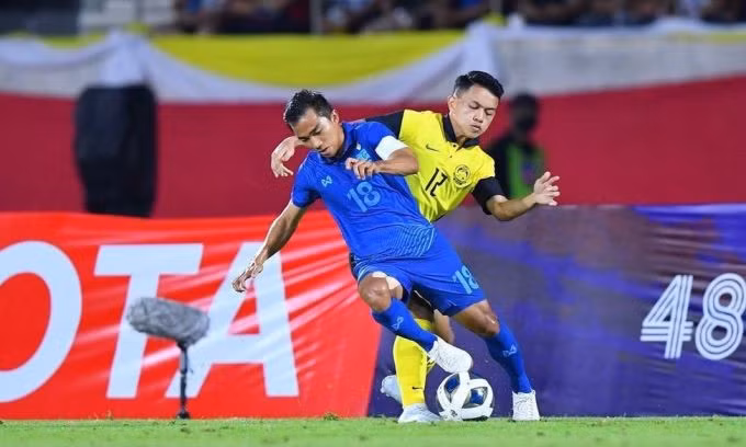 Chanathip chỉ thi đấu được vài phút, trước khi rời sân do chấn thương trong trận đấu Malaysia tối 22/9.