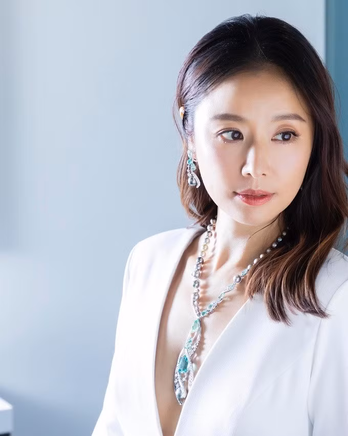 Bộ phim "Hoa đăng sơ thượng" mà Lâm Tâm Như sản xuất kiêm diễn viên chính thành công rực rỡ (Ảnh: Sina).