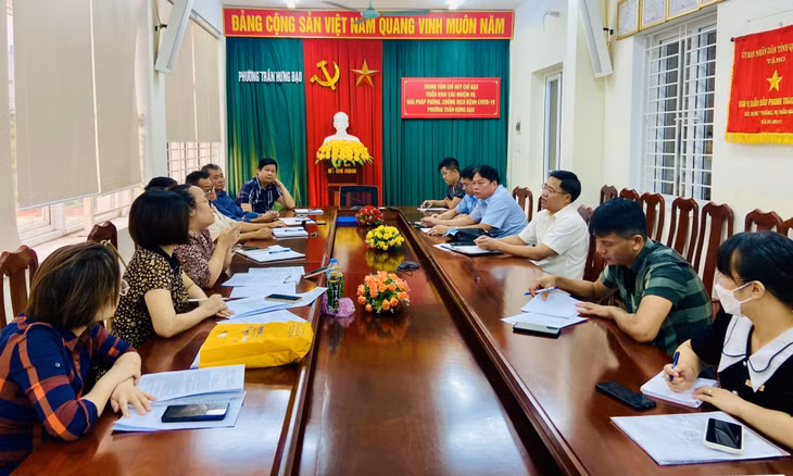 Chiều ngày 7/9, BQT chung cư đã tổ chức một cuộc họp tại trụ sở UBND phường Trần Hưng Đạo với một số cư dân nhưng cả 2 bên vẫn chưa tìm được tiếng nói chung.
