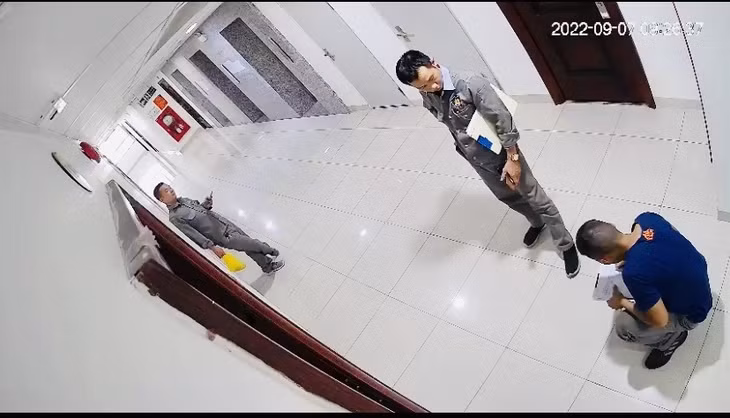 Ngày 6/9, hàng loạt căn hộ khác cũng đã bị BQT chung cư thực hiện việc "cắt nước" do không nộp tiền mua bảo hiểm cháy nổ. (Ảnh do người dân cung cấp)