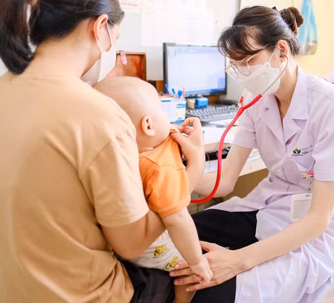 Trẻ em là đối tượng dễ nhiễm virus Adenovirus (Ảnh minh họa)