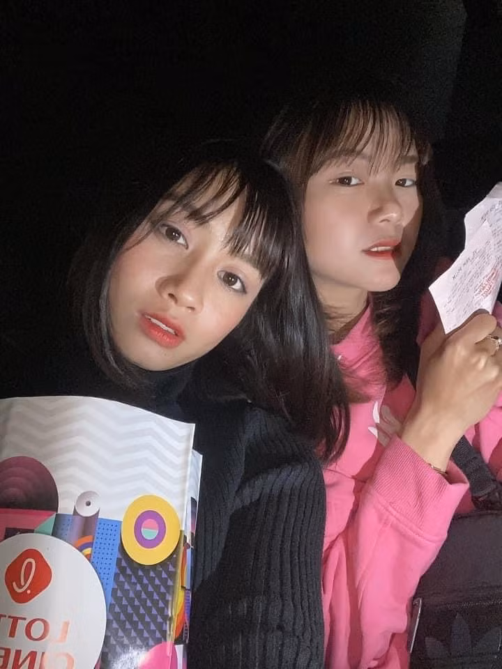 Bạn thân của Thảo Anh là hậu vệ Hoàng Thị Loan, cô nàng hot girl của đội tuyển nữ Việt Nam.
