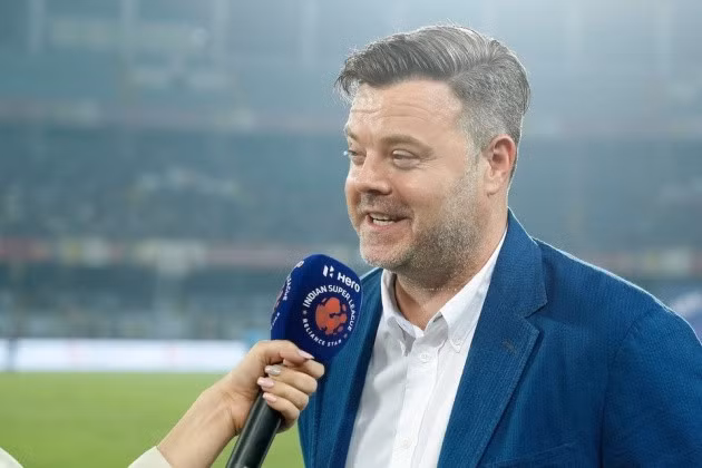 Chân dung vị Giám đốc vừa bị Chelsea sa thải.