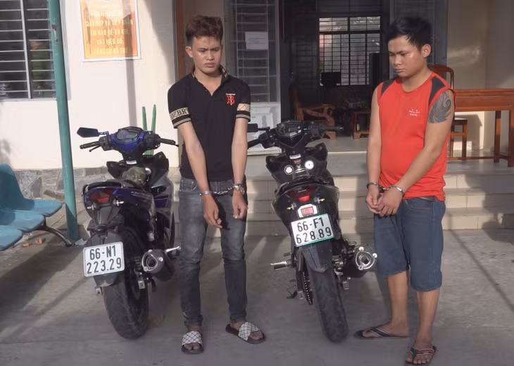 Bằng và An (từ trái qua).