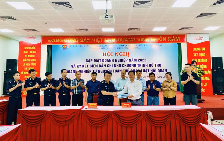 Các bên ký kết Biên bản ghi nhớ công nhận doanh nghiệp tham gia chương trình thí điểm hỗ trợ, khuyến khích doanh nghiệp tự nguyện tuân thủ pháp luật hải quan.