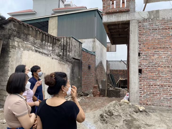 Ngôi nhà của hộ anh Đinh Xuân Trường (khu 6, phường Quảng Yên, TX Quảng Yên) đang được xây từ nguồn vốn tín dụng chính sách.