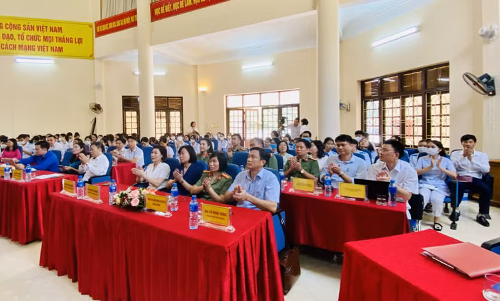 Quang cảnh buổi lễ.