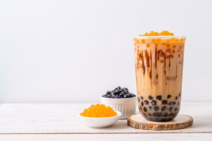 Một cốc trà sữa cung cấp khoảng 400kcal song lại ít giá trị dinh dưỡng (Ảnh minh họa: ST).