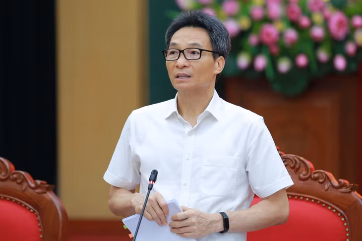 Phó Thủ tướng Chính phủ Vũ Đức Đam phát biểu tại hội nghị