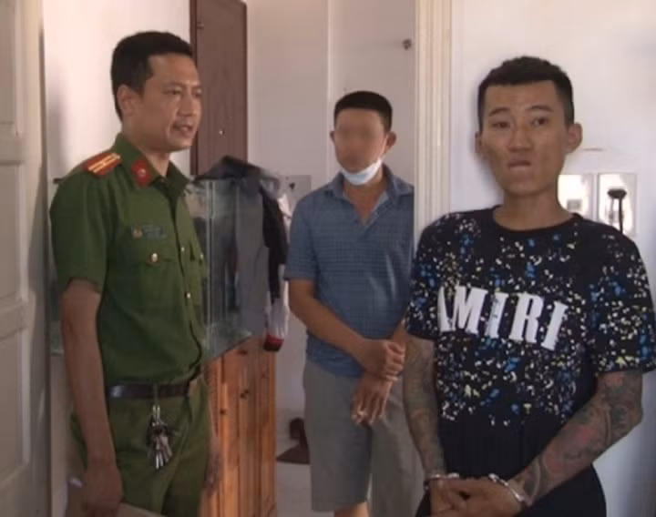 Công an TP Huế tạm giữ hình sự Lê Đức Anh để điều tra hành vi cố ý gây thương tích trong lúc đi đòi nợ. (Ảnh: Công Quang).