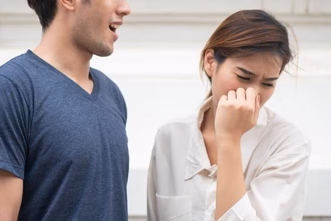 Hôi miệng có thể gây khó chịu cho người xung quanh. (Ảnh: Ryumedical)