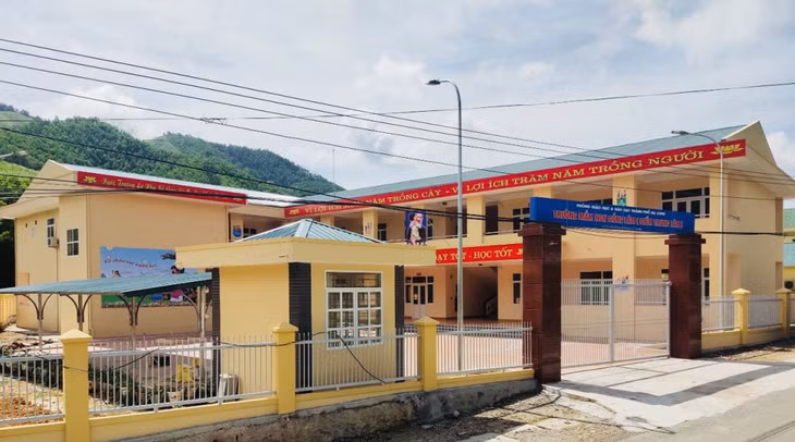 Trường Mầm non Đồng Lâm (xã Đồng Lâm, TP Hạ Long) mới xây khang trang, rộng rãi.