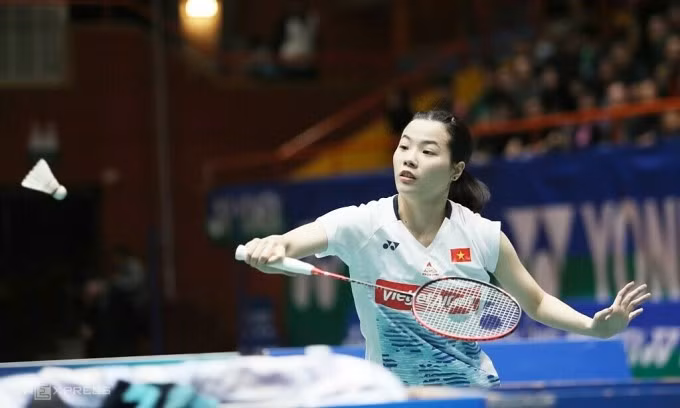 Nguyễn Thuỳ Linh trong trận chung kết Vietnam International Challenge tối 26/3/2023 tại Nhà thi đấu Tây Hồ, Hà Nội. Ảnh: Lâm Thoả