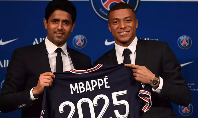 Al-Khelaifi tuyên bố PSG sẽ không để mất trắng Mbappe. Ảnh: AFP