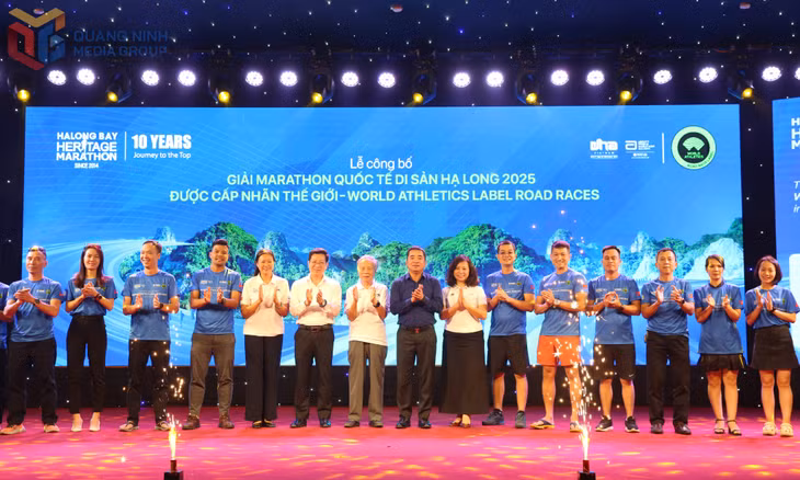Ra mắt mẫu áo thi đấu chính thức giải Marathon Quốc tế Di sản Hạ Long 2025.