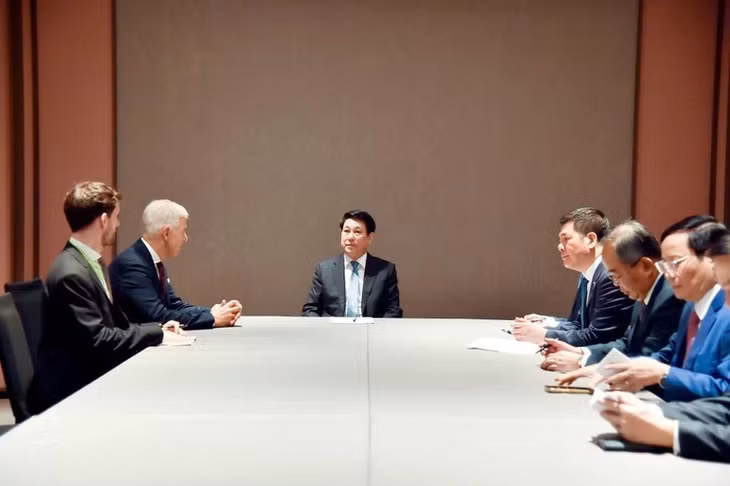 Chủ tịch nước Lương Cường tiếp Tổng thư ký Phòng Thương mại Quốc tế John Denton.