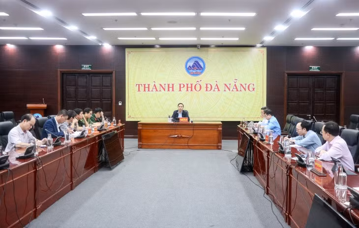 Đà Nẵng họp khẩn ứng phó với đợt mưa lũ lịch sử. Ảnh: Trường An