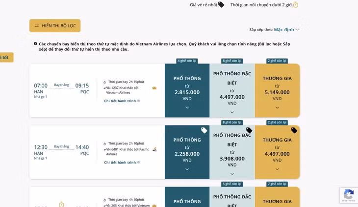 Cùng hành trình và ngày bay, giá vé chặng Hà Nội - Phú Quốc của Vietnam Airlines cao hơn đáng kể so với Sun PhuQuoc Airways - Ảnh chụp màn hình