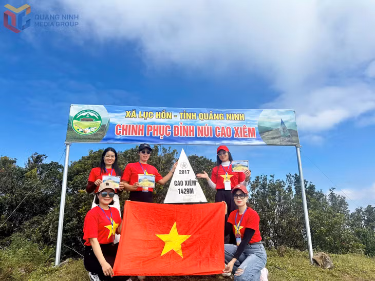 Lễ hội Mùa vàng xã Lục Hồn năm 2025 sẽ kéo dài đến hết tháng 11/2025, hứa hẹn mang đến cho du khách những trải nghiệm độc đáo, đậm đà bản sắc vùng cao trong mùa thu hoạch rực rỡ.