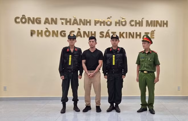 Lương Bằng Quang bị tạm giữ tại cơ quan điều tra. Ảnh: Công an cung cấp