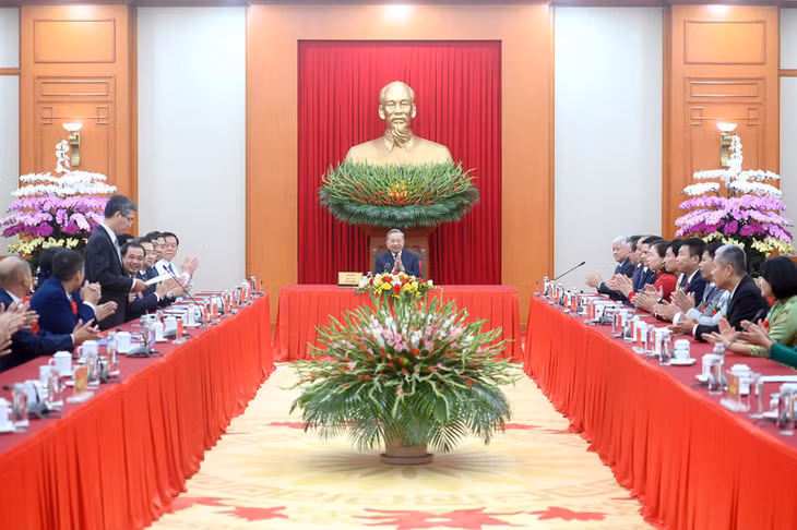 Tổng Bí thư Tô Lâm chủ trì gặp mặt các đại biểu nông dân Việt Nam xuất sắc và nhà khoa học của nhà nông năm 2025. (Ảnh ĐĂNG KHOA)
