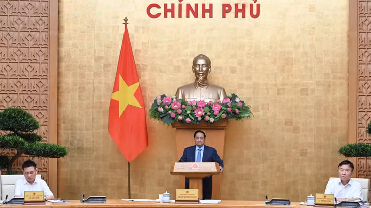 Thủ tướng Chính phủ Phạm Minh Chính chủ trì phiên họp về tháo gỡ khó khăn, vướng mắc, vận hành thông suốt chính quyền địa phương 2 cấp. (Ảnh: Trần Hải)