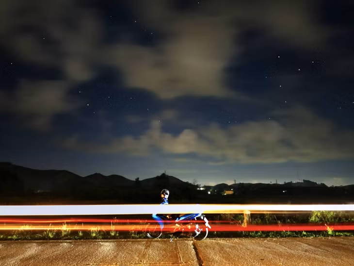 Theo kinh nghiệm của anh, bầu trời sau 12h đêm thường xuất hiện “milky way”. Tuy nhiên, để săn được, thời gian kéo dài từ 3-4 giờ đồng hồ. Ảnh: Nguyễn Công Hữu