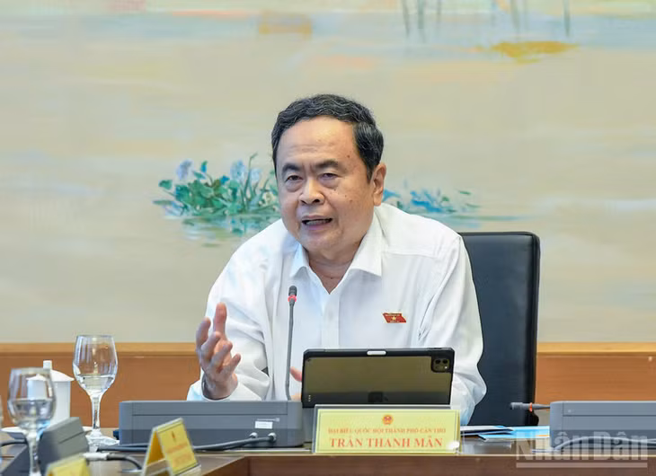Chủ tịch Quốc hội Trần Thanh Mẫn nêu ý kiến thảo luận tổ. (Ảnh: DUY LINH)