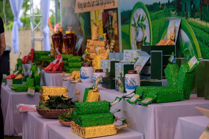 Một số sản phẩm chè Đường Hoa.