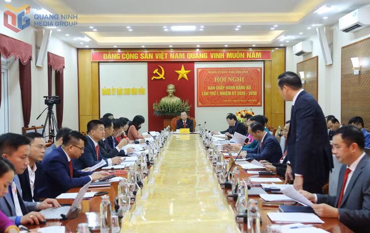 Hội nghị Ban Chấp hành Đảng bộ đặc khu Vân Đồn lần thứ nhất, tháng 7/2025.